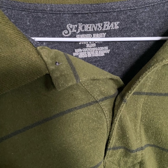 Brandy Melville Crop Top - Picture 3 of 3